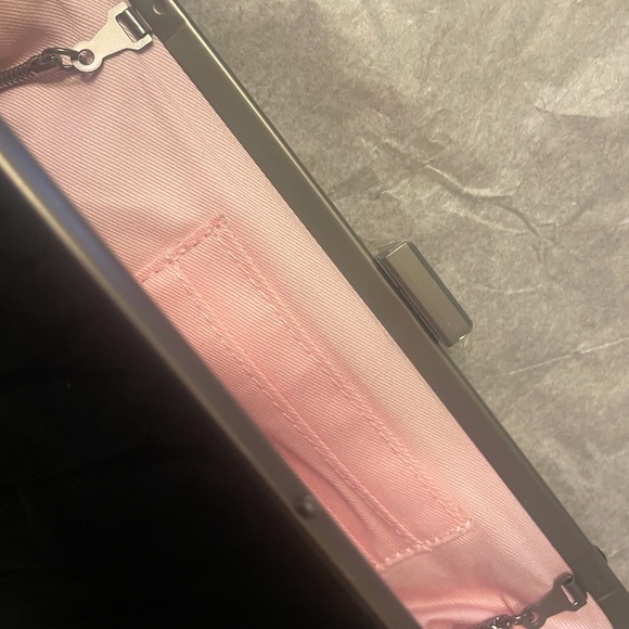 NEW Mary Kay Velvet Purse with Mirror Compact - Picture 9 of 10